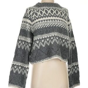 H&M Gray and White Crew Neck Sweater with Nordic Pattern